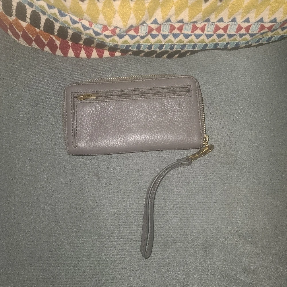 Fossil | Gray & Maroon Wallet